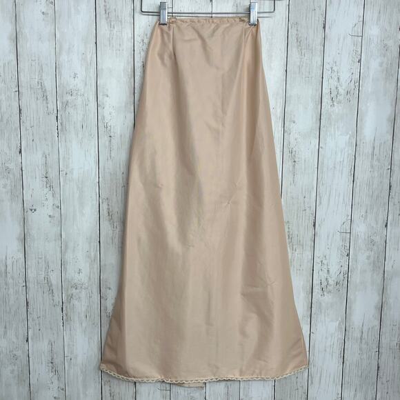 Vintage Vassarette Peach Full Nylon Elastic Waist Back Slit Slip Skirt Small - Picture 1 of 14